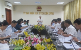 Kiểm tra công tác bầu cử tại huyện Kiến Xương