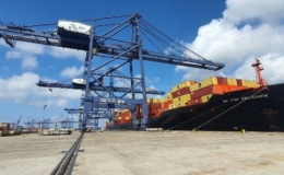 Lần đầu tiên đón tàu container trực tiếp đi từ bờ Tây nước Mỹ