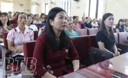 Vũ Thư: 100 nữ ứng cử viên lần đầu ứng cử đại biểu HĐND các cấp được tập huấn kỹ năng vận động bầu cử