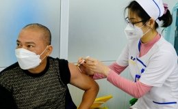 Chiều 23/4: Cập nhật mới nhất về tiêm mũi 3 vaccine phòng COVID-19