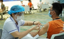 Chiều 24/4: Cả nước đã tiêm gần 212 triệu liều vaccine phòng COVID-19, trong đó hơn 54 triệu mũi 3
