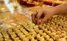 Giá vàng bật tăng mạnh