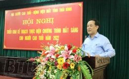 Phấn đấu năm 2022 có ít nhất 15.600 người cao tuổi được khám các bệnh về mắt