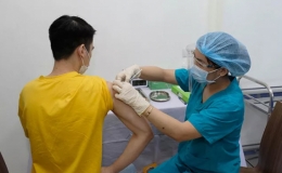 Sáng 9/4: Trong tháng 3 ghi nhận trên 1,2 triệu F0 do chưa tiêm vaccine phòng COVID-19