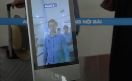 13 giây nhận diện khuôn mặt ở sân bay Nội Bài