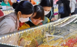 Giá vàng tăng vọt