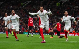 Man Utd hoà dù dẫn hai bàn ở Europa League