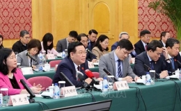 Chủ tịch Quốc hội thăm và làm việc tại Khu thí điểm thương mại tự do Thượng Hải