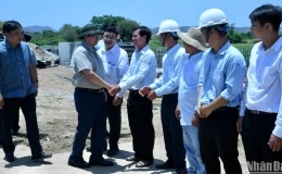 Thủ tướng Phạm Minh Chính khảo sát công trình thủy lợi tại Ninh Thuận
