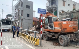 Cưỡng chế, thu hồi đất phục vụ thi công tuyến đường tỉnh 454 tại xã Vũ Hội