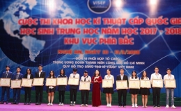 Nữ sinh Việt Nam giành giải ba cuộc thi khoa học quốc tế