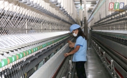Kim ngạch xuất nhập khẩu 4 tháng đạt gần 930 triệu USD