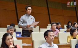 Đại biểu Quốc hội tiếp tục thảo luận về tình hình kinh tế - xã hội