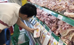 Khi nào người dân được ăn thịt lợn giá rẻ?