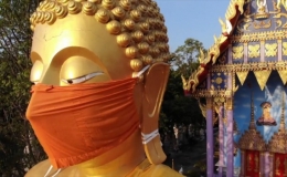 Ngôi chùa đeo khẩu trang cho tượng Phật khổng lồ ở Thái Lan