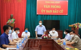 Các đồng chí lãnh đạo tỉnh làm việc với cơ quan Thường trực Ủy ban bầu cử tỉnh