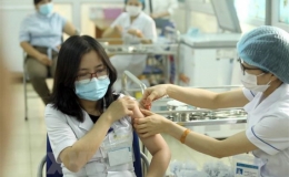 Có thêm 3.854 người được tiêm chủng vaccine phòng Covid-19 trong ngày 19/5/2021