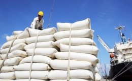 Giá gạo châu Á hạ nhiệt, gạo Việt Nam tăng