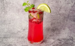 Học cách pha mojito lựu mát lạnh ngày hè