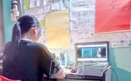 Ng&agrave;nh Gi&aacute;o dục: Chủ động dạy học v&agrave; &ocirc;n tập trực tuyến