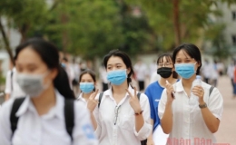 Thông báo học sinh lớp 9 trung học cơ sở, lớp 12 trung học phổ thông trở lại trường.