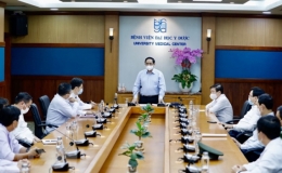 Thủ tướng thăm, kiểm tra công tác phòng, chống dịch tại Bệnh viện Đại học Y Dược và Bệnh viện Chợ Rẫy