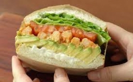 Cách làm món sandwich tôm bơ đậm đà kiểu Mexico