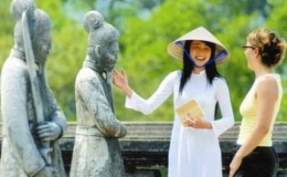 Cấp giấy phép hoạt động cho nhiều đơn vị lữ hành và hướng dẫn viên
