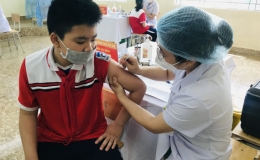 Chiều 2/5: Việt Nam tiếp nhận hơn 241 triệu liều vaccine phòng COVID-19, tiêm gần 215 triệu liều