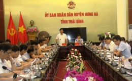 Hưng Hà: Đẩy mạnh thực hiện “làm sạch” dữ liệu tiêm chủng và ký xác nhận “Hộ chiếu vắc-xin”