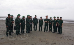 Tham mưu trưởng Quân khu 3 thị sát khu vực diễn tập thực binh tại tỉnh Thái Bình