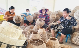 Thanh Tân: Dân giàu nhờ phát triển công thương