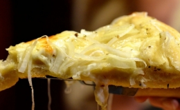8 kiểu biến tấu pizza độc đáo trên thế giới