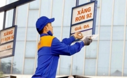 Giá xăng giảm hơn 1.300 đồng mỗi lít