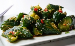 Món dưa chuột muối giòn ngon cho ngày hè