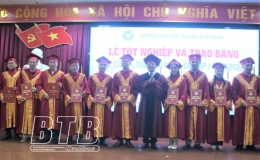 Trường Đại học Y Dược Thái Bình: Trao bằng tốt nghiệp sau đại học cho 149 học viên