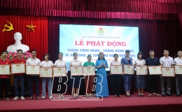 LĐLĐ huyện Vũ Thư: Khen thưởng 95 công nhân lao động xuất sắc, tiêu biểu trong tháng công nhân năm 2024