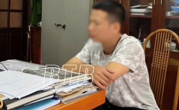 Bắt giữ khẩn cấp tài xế ô tô hành hung người sau va chạm giao thông