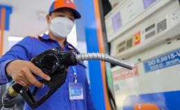 Giá xăng, dầu cùng giảm