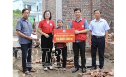 Hỗ trợ xây nhà tình thương cho các hộ có hoàn cảnh khó khăn tại huyện Kiến Xương