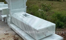 Mộ đá nguyên khối đẹp, cao cấp tại Nguyễn Công