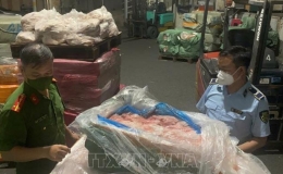 Ngăn chặn hơn 7 tấn nội tạng động vật không rõ nguồn gốc 'tuồn' ra thị trường