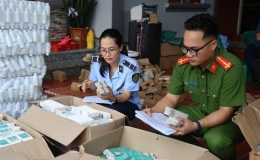 Triệt phá cơ sở sản xuất, buôn bán số lượng lớn mỹ phẩm giả bán trên Shopee, Tiktok