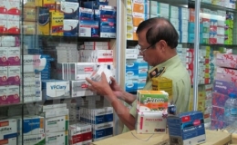 Thủ tướng chỉ thị tăng cường chống buôn lậu hàng dược phẩm, mỹ phẩm