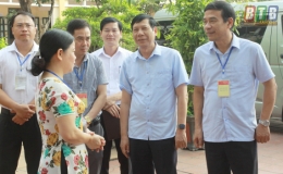 Đồng chí Đặng Trọng Thăng, Phó Bí thư Tỉnh ủy, Chủ tịch UBND tỉnh kiểm tra công tác thi kỳ thi THPT quốc gia