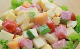 Bí quyết làm món salad hoa quả thanh mát ngày hè