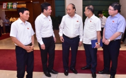 Quốc hội thảo luận về tình hình kinh tế - xã hội và ngân sách nhà nước