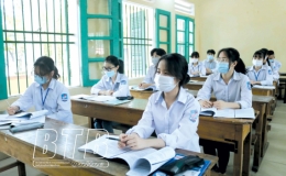 Các trường học vừa ôn tập vừa phòng, chống dịch