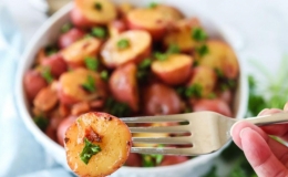 Cách làm salad khoai tây kiểu Đức