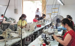 Hưng Hà: Doanh nghiệp duy trì sản xuất và phòng, chống dịch Covid-19